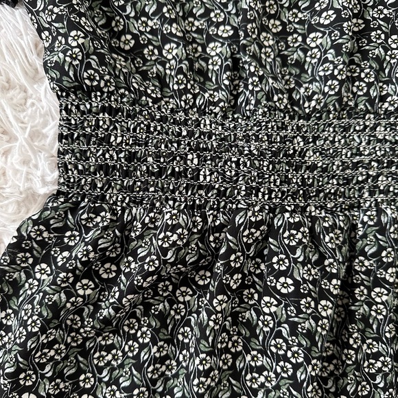 Max Studio Black and White Flutter Sleeve Wrap Blouse - Picture 8 of 9